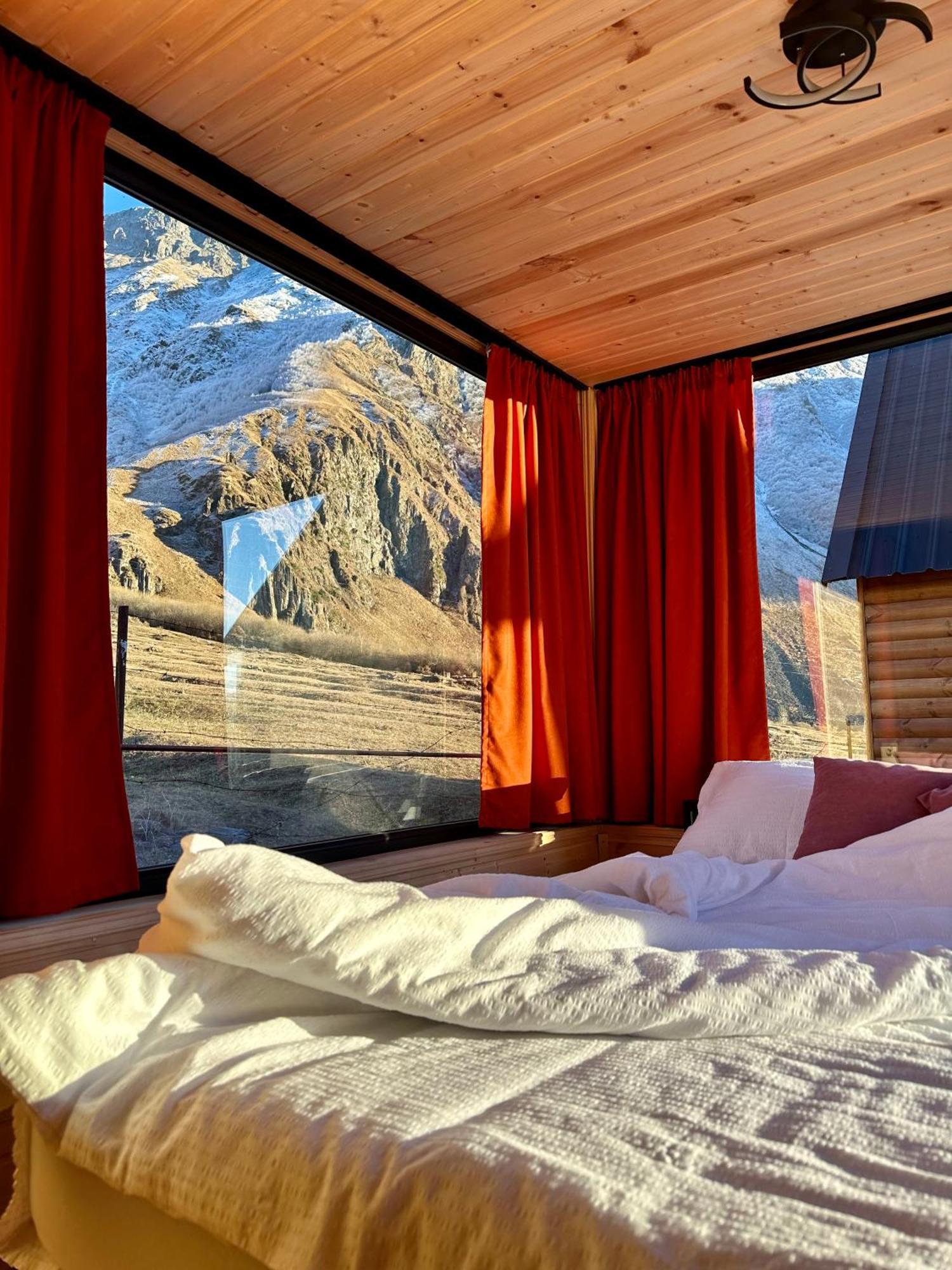 Kazbegi Inn Cottages Exteriér fotografie