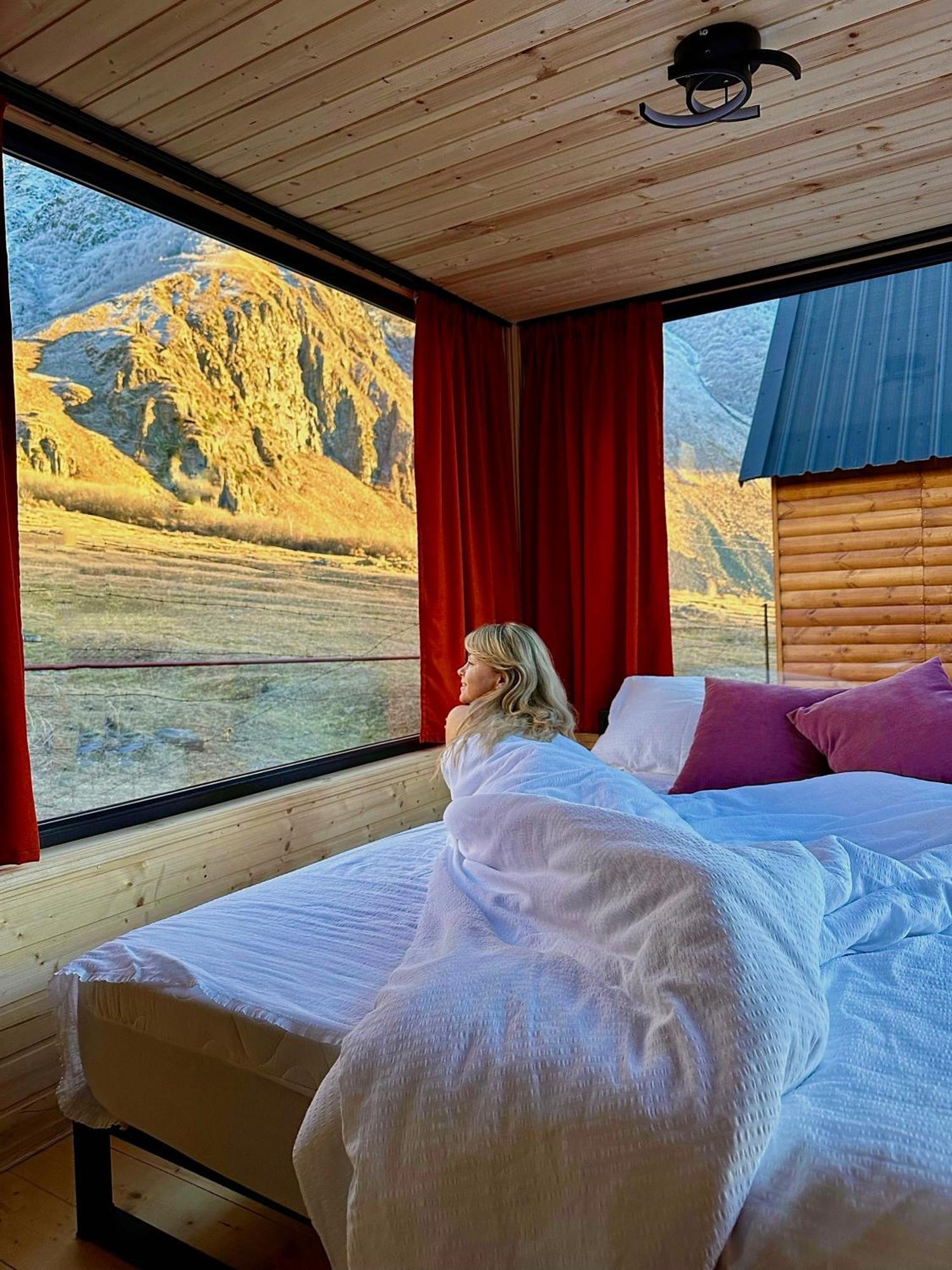Kazbegi Inn Cottages Exteriér fotografie