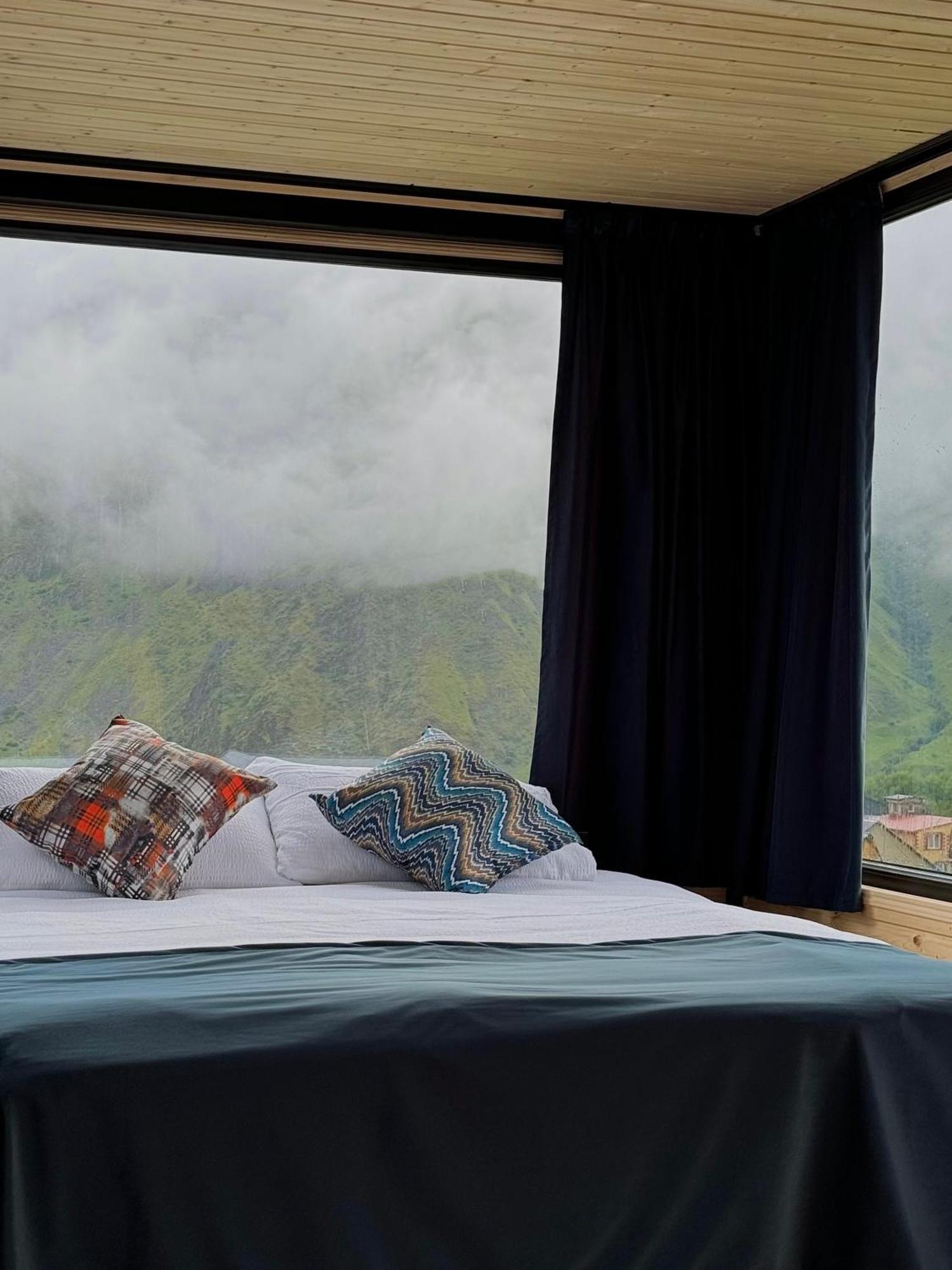 Kazbegi Inn Cottages Exteriér fotografie