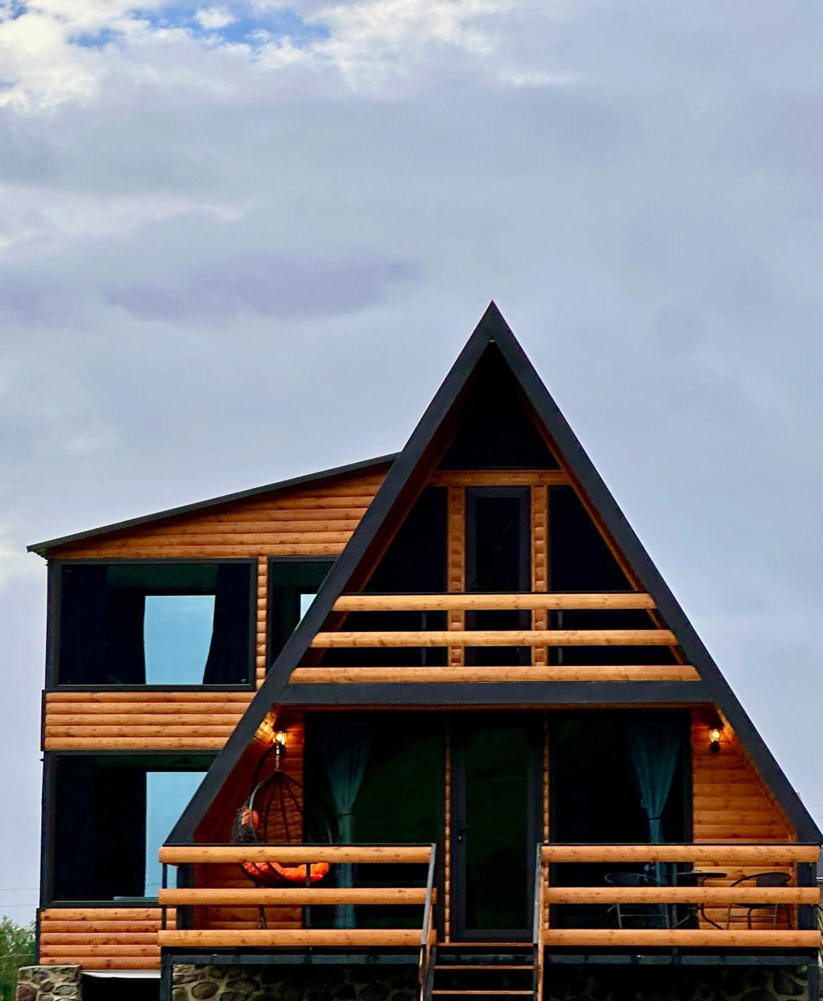 Kazbegi Inn Cottages Exteriér fotografie