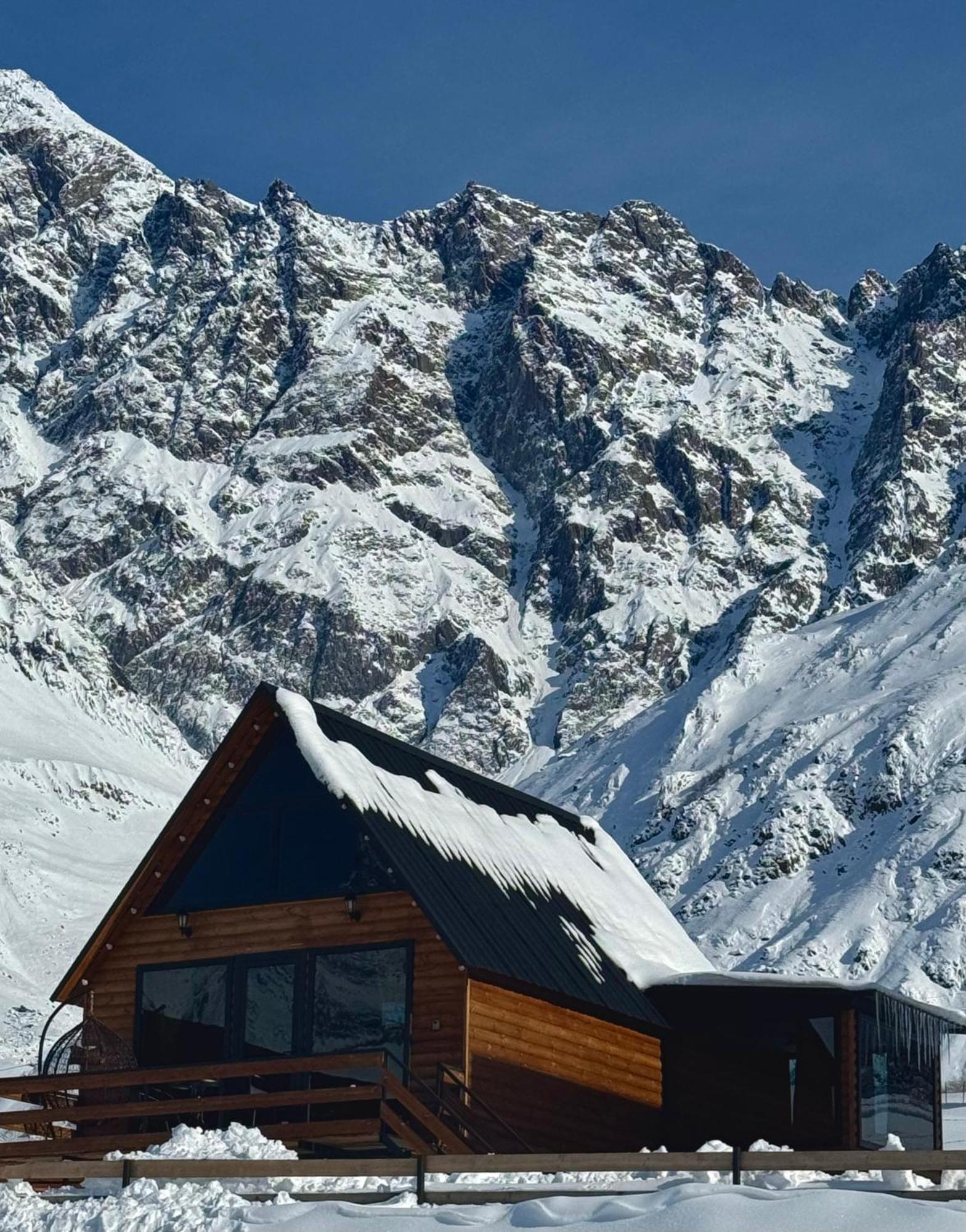 Kazbegi Inn Cottages Exteriér fotografie