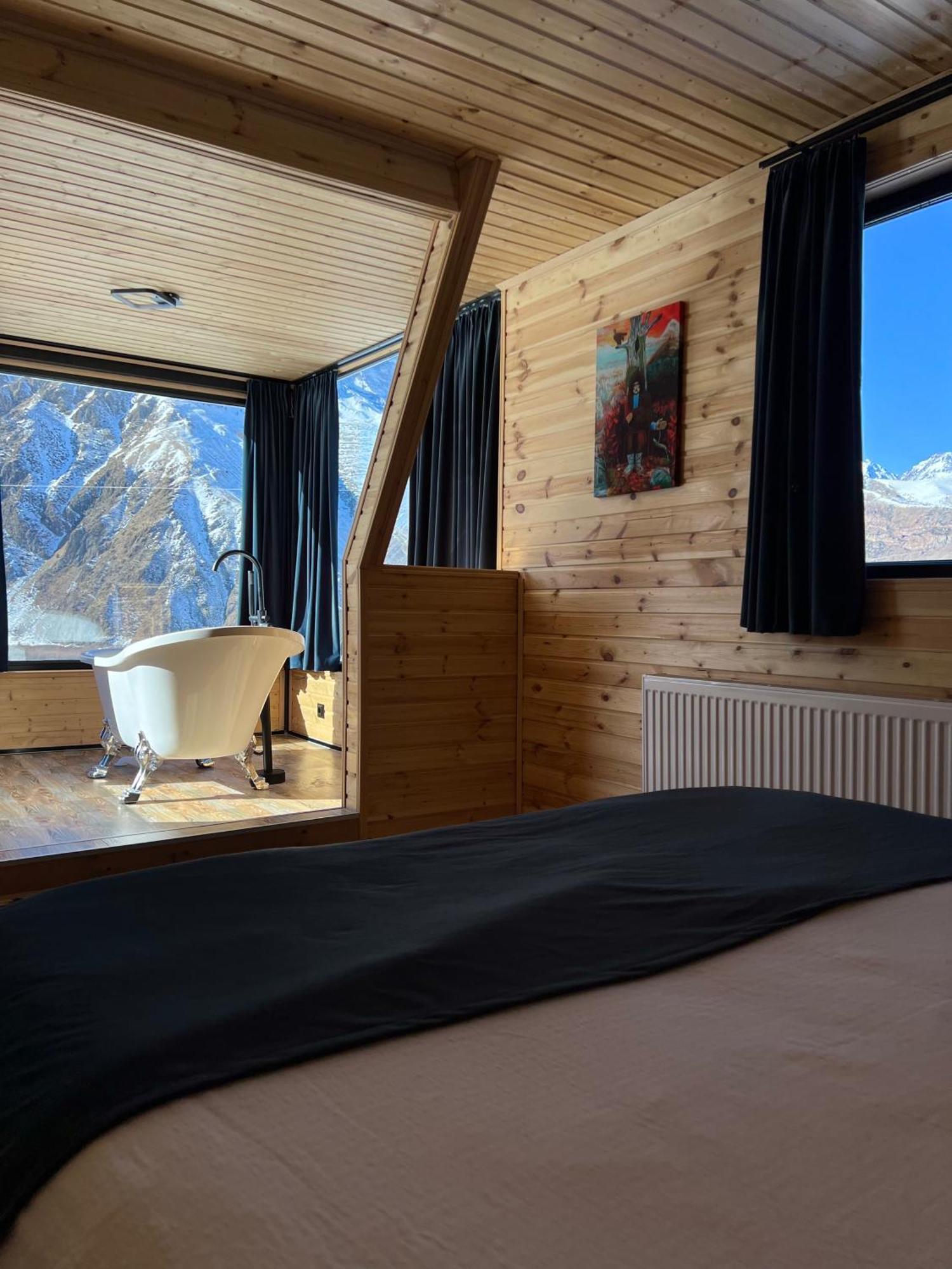 Kazbegi Inn Cottages Exteriér fotografie